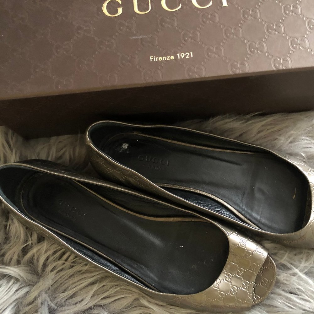 Gucci flats